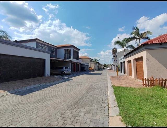3 BEDROOM HOUSE FOR SALE IN CHRISTIAANVILLE AH